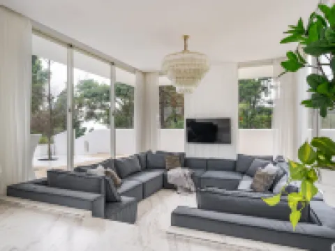 Luxury Home by Buttonscarves Villa at Dago Bandung Hotels in Cimenyan