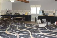 Days Inn by Wyndham Watertown - breakfast