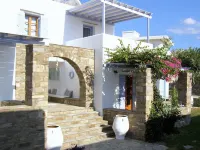 Elena Studios & Apartments