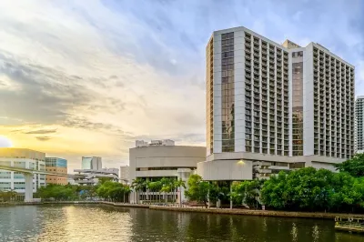 Hyatt Regency Miami Отели рядом с достопримечательностью «Парк Уотсон Айленд»