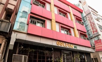 OYO 43687 Golden Deluxe Hotel
