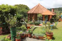 Aparthotel Los Pinos Các khách sạn gần Ecoparque Cerro la Cruz