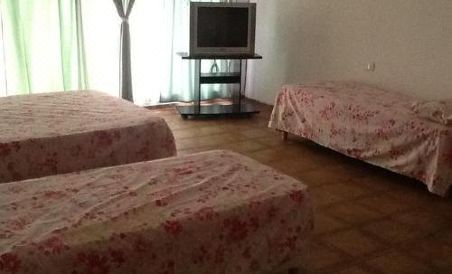 Hostal Atix - Housity