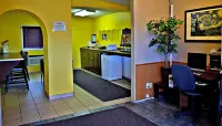 Centre Suite Inns Motel - Parkplatz