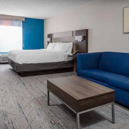 Holiday Inn Express & Suites Kimball by IHG