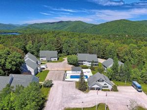 Killington Center Inn & Suites by Killington VR - 2 Bedrooms