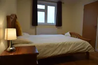 The Bell and Bottle Hotels in Maidenhead