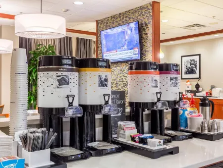 Hampton Inn & Suites Knoxville-Downtown