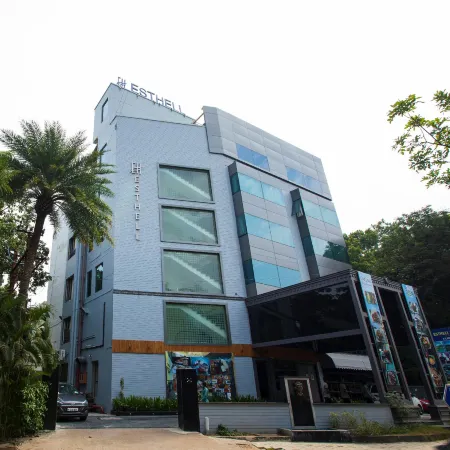 Hotel Esthell Отели рядом с достопримечательностью «Indian Institute Of Technology, Madras»