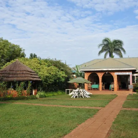 New Court View Hotel