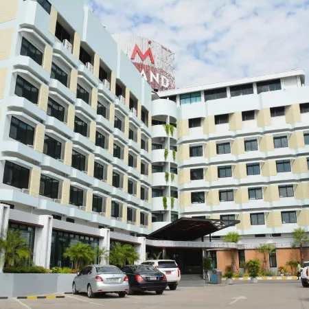 M Grand Hotel Roi Et