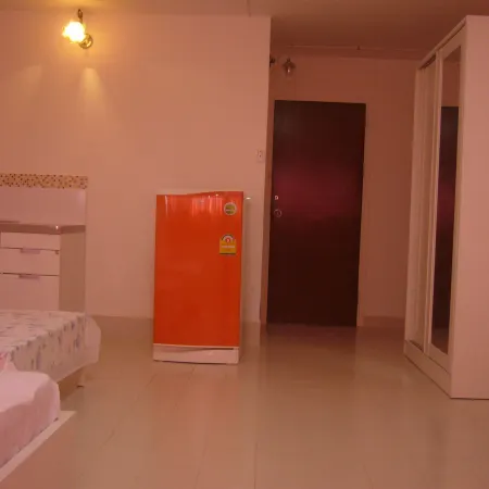 T8 Guesthouse Challenger Muang Thong Thani