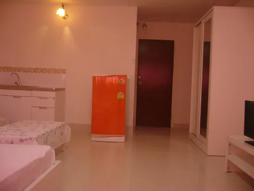 T8 Guesthouse Challenger Muang Thong Thani - Pools