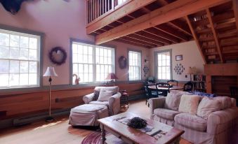 Hemlock Lodge