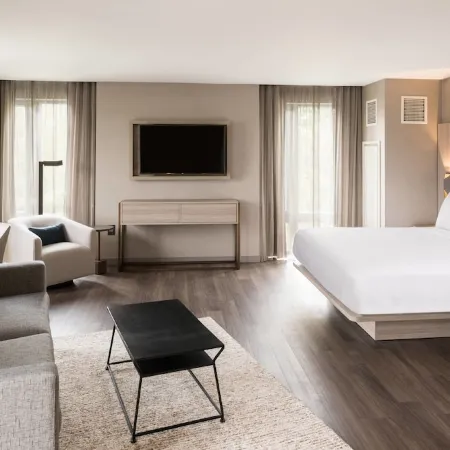 AC Hotel Boston Cleveland Circle