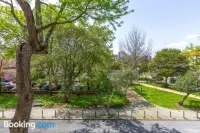 Sunny, Bright and Quiet Apartment, by TimeCooler Hotels in Entrecampos