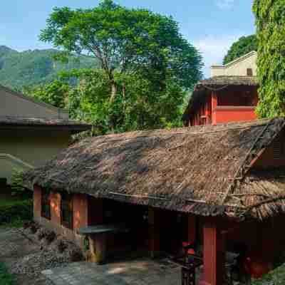 春天河濱度假村 Hotel Exterior