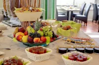 Best Western Plus les Terrasses de Brehat - Aamiainen