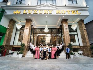 Khách sạn Luxury