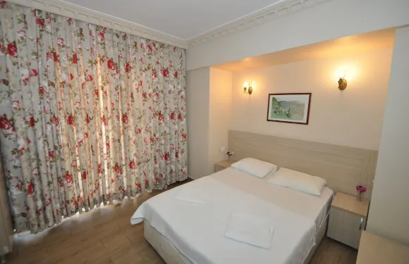 藍色日光公寓酒店