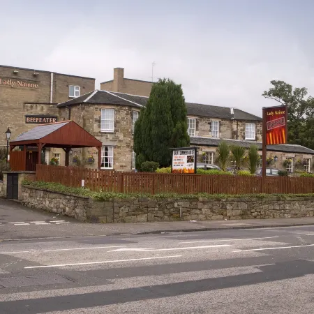 Premier Inn Edinburgh East Отели рядом с достопримечательностью «Престонфилд»