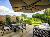 Fairmont Windsor Park Hotels near Royal Holloway