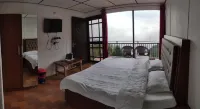 Sunrise Resort فنادق في Kempty Range