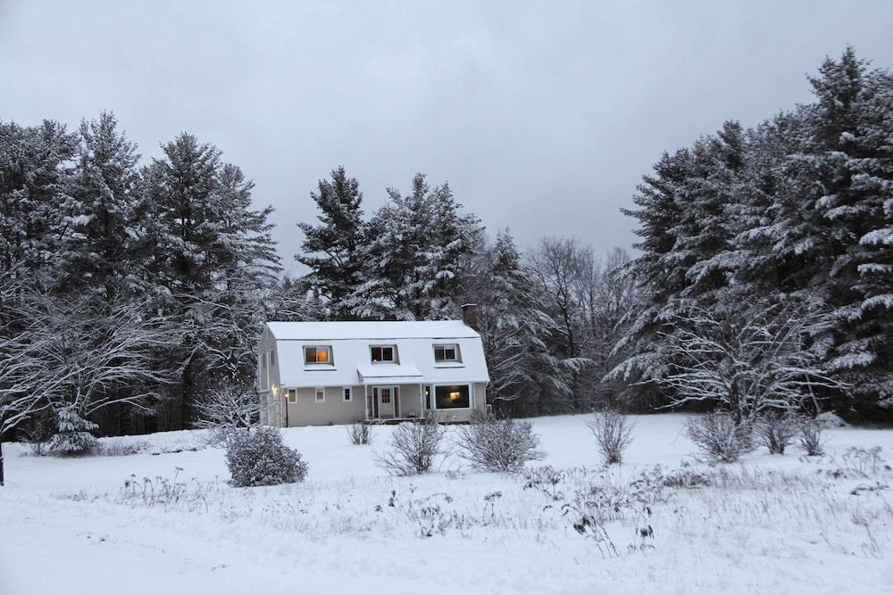 Peaceful and Private Franconia Home by Cannon!