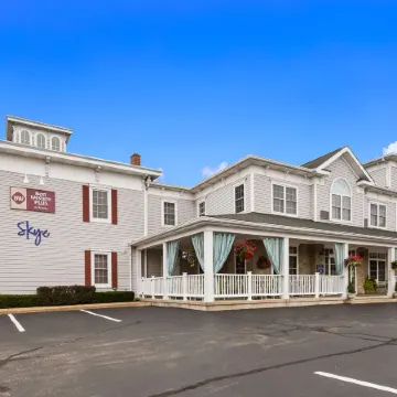 Best Western Plus Lawnfield Inn  Suites