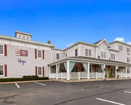 Best Western Plus Lawnfield Inn  Suites Hotels in Mentor