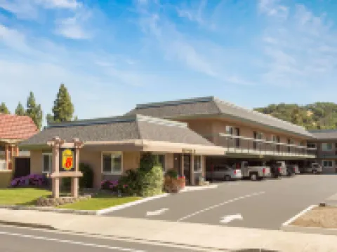 Super 8 by Wyndham Martinez Hotels in Martinez