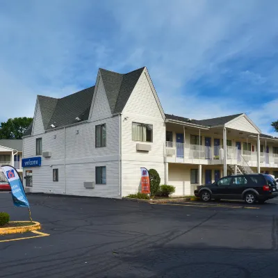Motel 6 Southington, CT - Hartford Hotels near Pine Lake Park