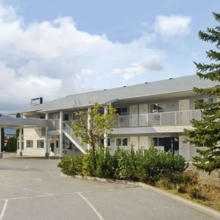 Travelodge by Wyndham Salmon Arm