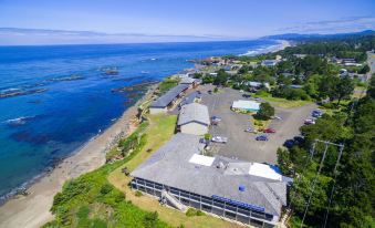 Clarion Inn Surfrider Resort