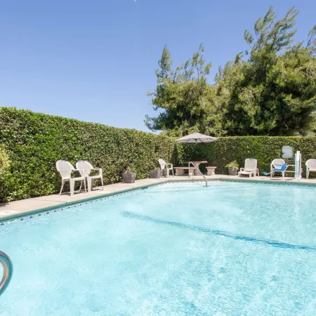 Super 8 by Wyndham Selma/Fresno Area