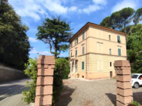 Sanda Hotels in Massa Marittima