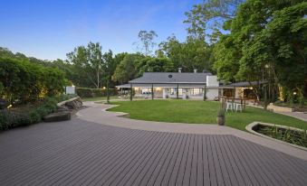 Cedar Creek Lodges