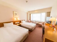 The Crown Palais New Hankyu Kochi Hotels near Maze