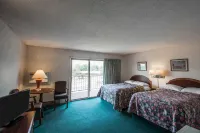 Econo Lodge - Parvekkeita