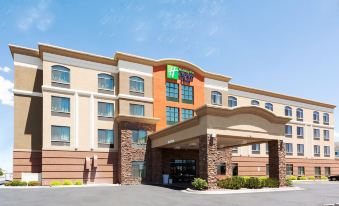 Holiday Inn Express & Suites Cheyenne