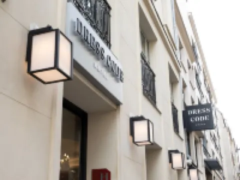 巴黎9區著裝守則飯店