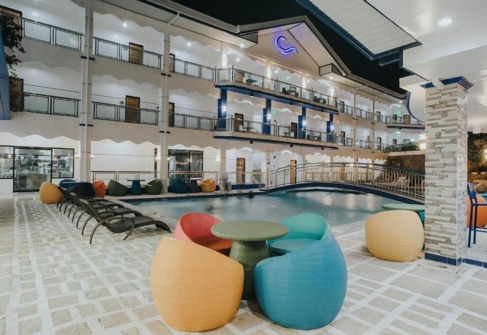 Santiago Cove Hotel and Restaurant - Housity
