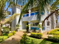 The Retreat Emerald Apartments Close to the Beach