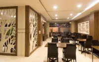 Hotel Sukajadi by Holie - 2-Star