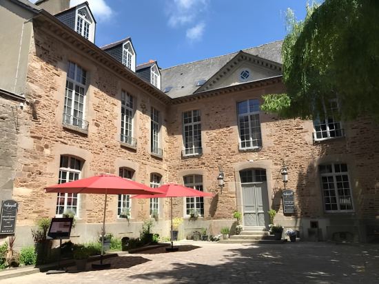 10 Best Hotels near La Cave des Jacobins, Dinan 2024 | Trip.com