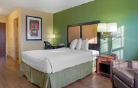 Extended Stay America Select Suites - Detroit - Farmington Hills Hotels in Farmington Hills
