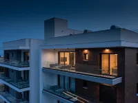Sanders Elgio - Neat 3-Bdr Apt with Rooftop Hotels in 