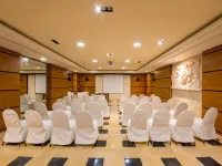 Riviera Hotel and Beach Lounge, Beirut Hotels near Ras Beirut