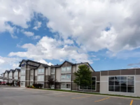 Microtel Inn & Suites by Wyndham Timmins Hotels in Cochrane District
