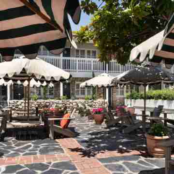 Le Petit Pali at 8th Ave Hotel Exterior